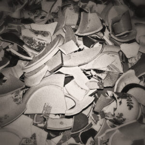 Picture of a pile of broken dishes. Source Pixabay.com.